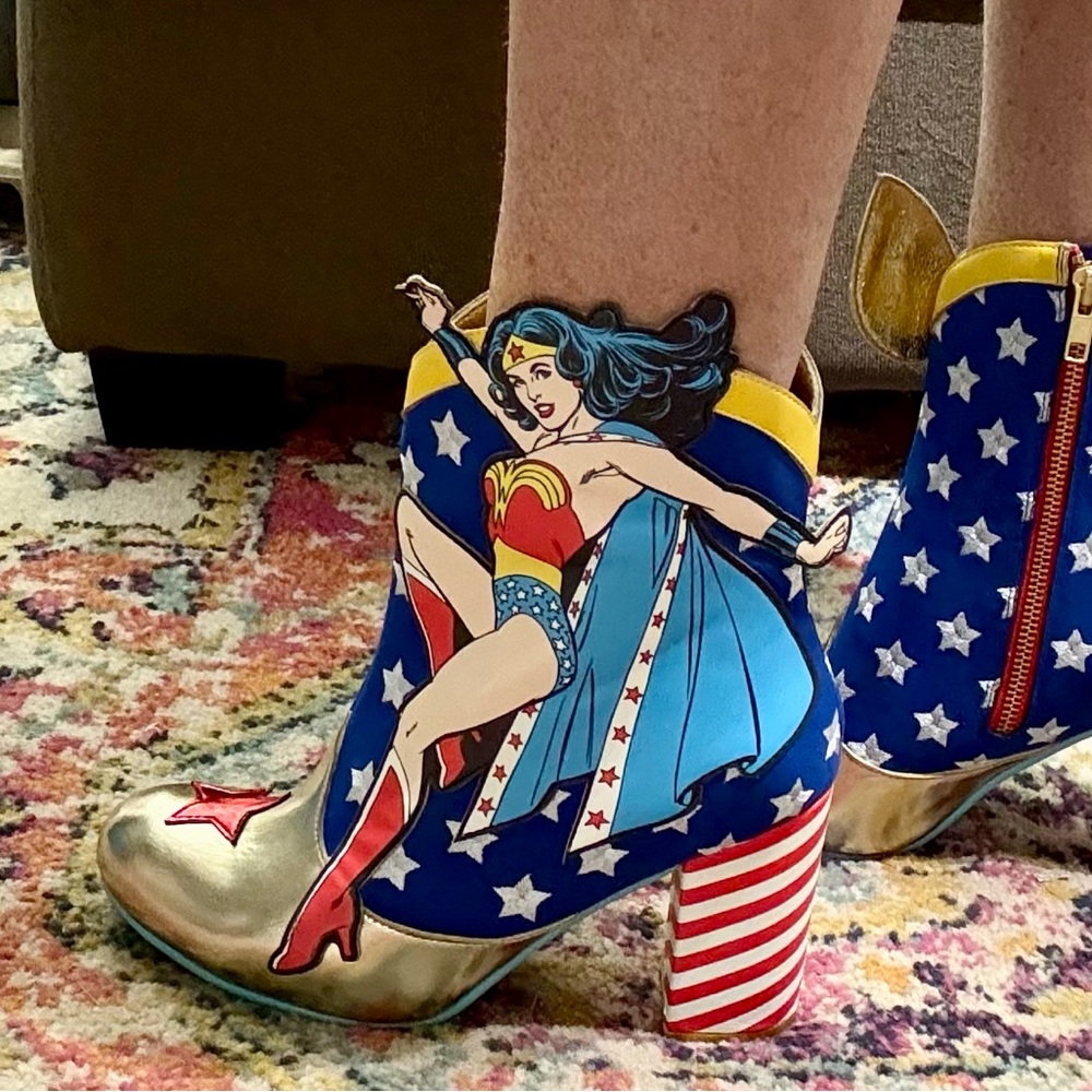 Superman Wonder Woman boots Size 39 irregular choice - Picture 11 of 11